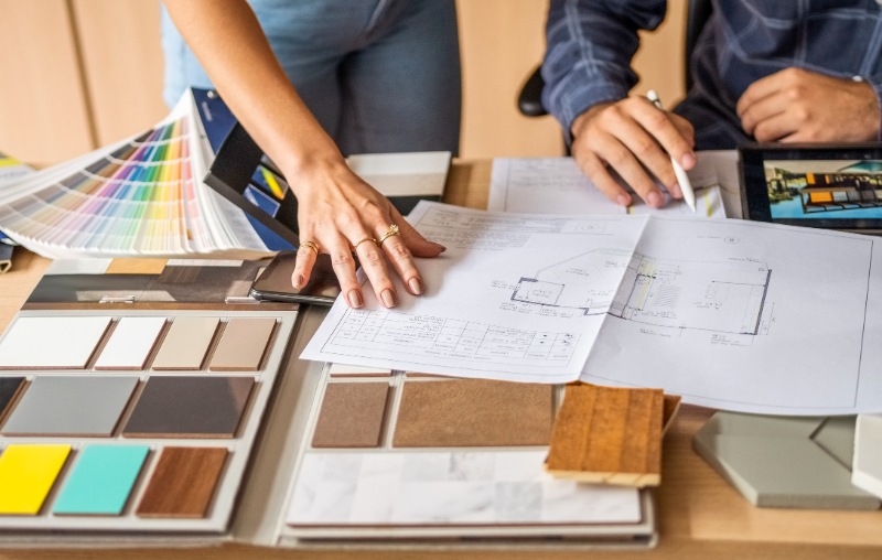 discussing floor plan