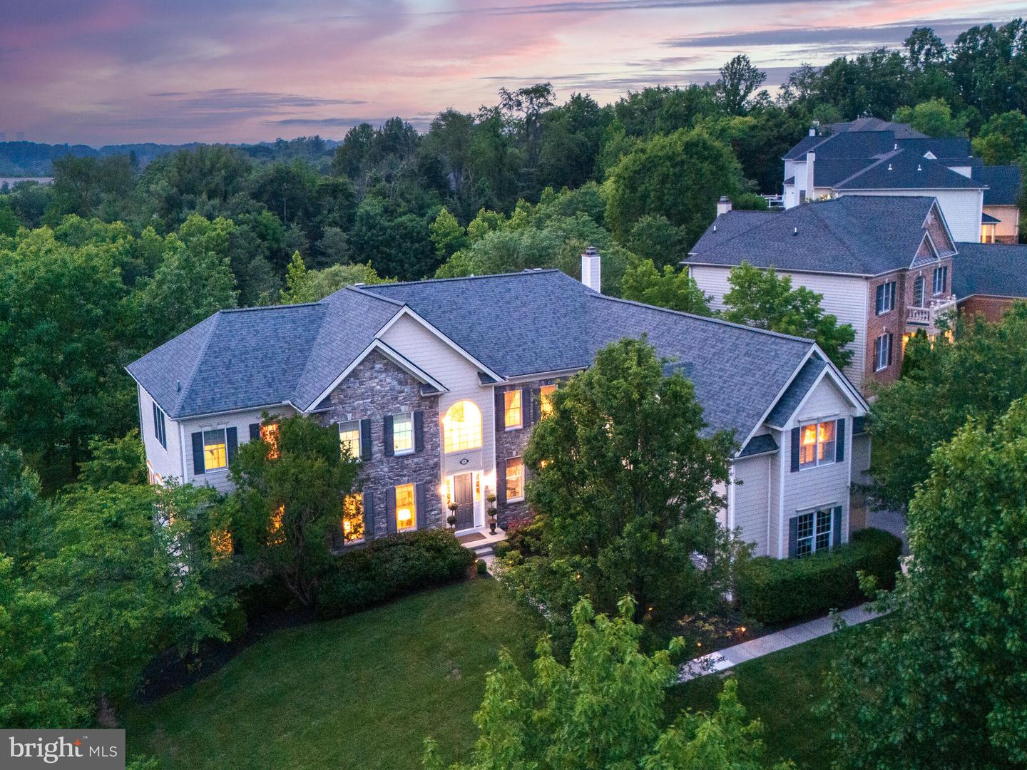 9 GOLDFINCH CIR